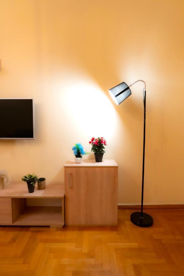 Myrtle, City Center Renovated Apartment Athens Luaran gambar