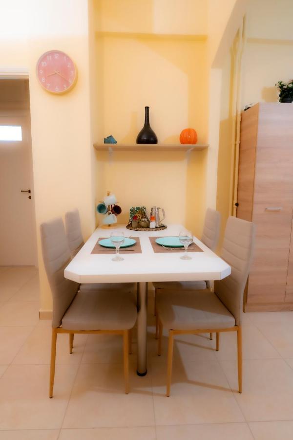 Myrtle, City Center Renovated Apartment Athens Luaran gambar
