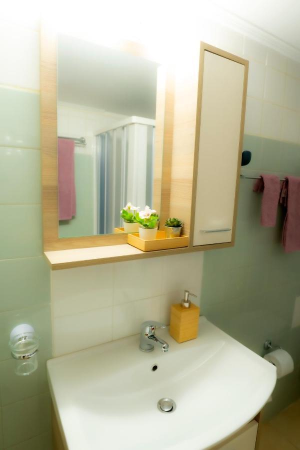 Myrtle, City Center Renovated Apartment Athens Luaran gambar